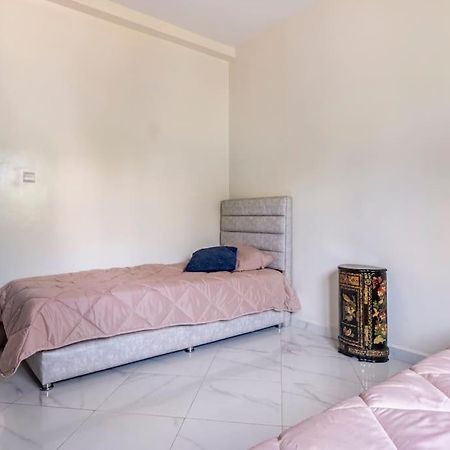 Appartement Chaleureux Et Calme, Parking, Jardin Agadir Exterior foto